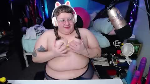 FatVeronica online show from March 12, 9:02 am