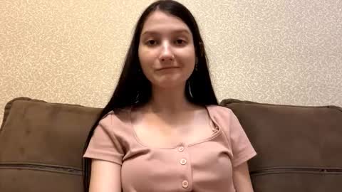 Aurora 18yo online show from February 8, 9:46 am