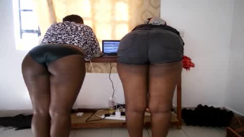 favgal online show from February 27, 12:20 pm