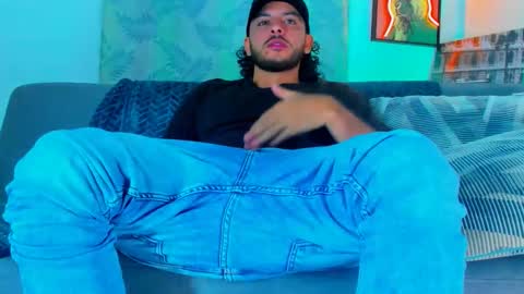 favid95 online show from November 3, 2:56 am