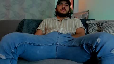 favid95 online show from October 25, 9:26 pm