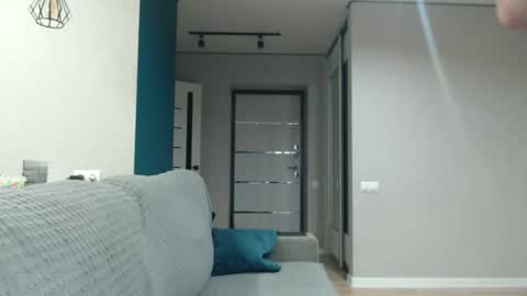 favoriteyour online show from November 14, 4:03 am