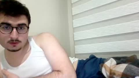 feary1 online show from January 12, 6:04 pm