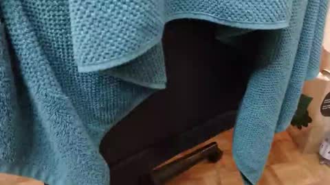 feetlover7878 online show from April 16, 10:23 pm