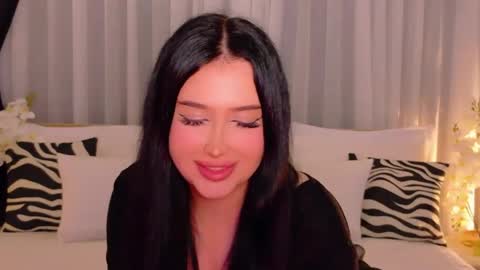 Felicia Herceg online show from November 29, 5:31 pm