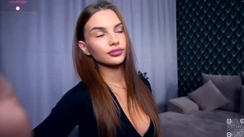 Hello im Nova online show from October 27, 4:45 am