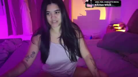 felurianfleurfae online show from April 15, 2:26 am