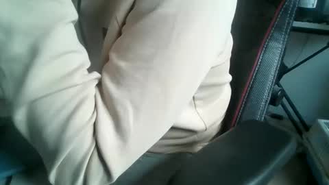 Snapshot of fem_alice_louis_dom chatting on October 8, 9:59 am fem_alice_louis_dom online show from October 8, 9:59 am