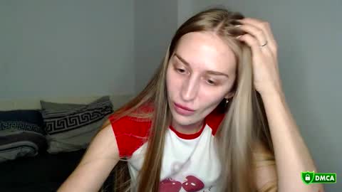 Snapshot of femkedejager chatting on October 1, 7:46 pm Femke online show from October 1, 7:46 pm