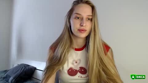 Snapshot of femkedejager chatting on October 14, 11:35 am Femke online show from October 14, 11:35 am
