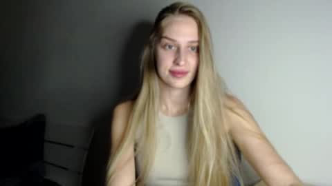 Snapshot of femkedejager chatting on October 9, 9:09 pm Femke online show from October 9, 9:09 pm
