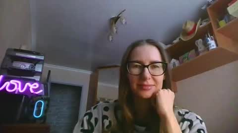 feraliss online show from February 6, 10:51 am