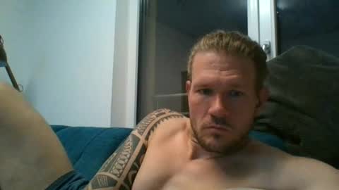 ferdl1988_1 online show from August 9, 7:40 pm
