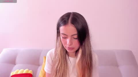 fernanda  online show from July 18, 7:27 pm