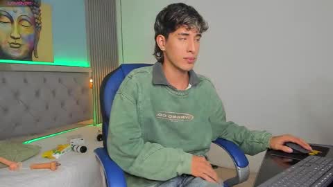 FER PHOENIX online show from March 30, 4:23 am