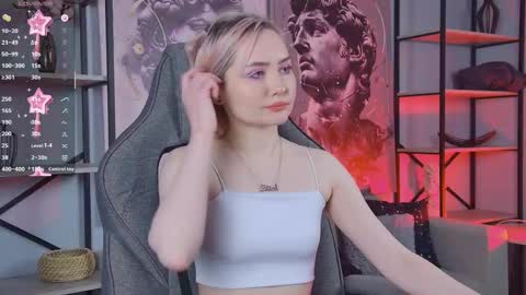 Rey online show from December 5, 6:27 pm