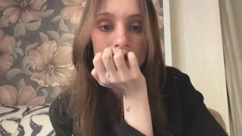 Lisa online show from March 18, 1:39 pm