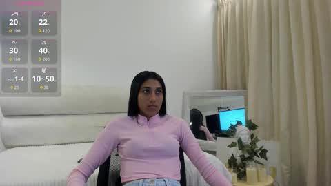 Snapshot of ffreyja_ chatting on October 5, 6:59 pm Freyja online show from October 5, 6:59 pm