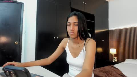 Snapshot of ffreyja_ chatting on October 9, 5:40 pm Freyja online show from October 9, 5:40 pm