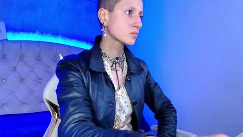   online show from October 14, 8:12 pm