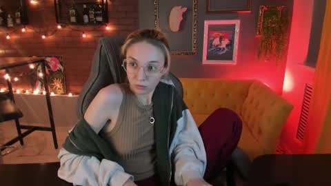 cap and Lana  online show from September 8, 8:19 pm