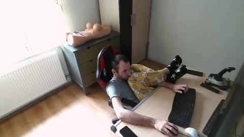 Jane and Findo online show from February 24, 11:32 am