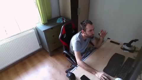 Jane and Findo online show from March 9, 1:04 pm