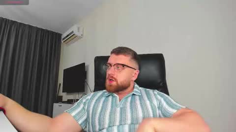 FindomGuyXXX online show from February 6, 7:38 pm