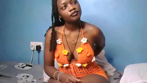 fine_ass24 online show from July 14, 5:12 am