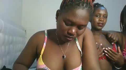 melanie online show from October 15, 7:04 pm