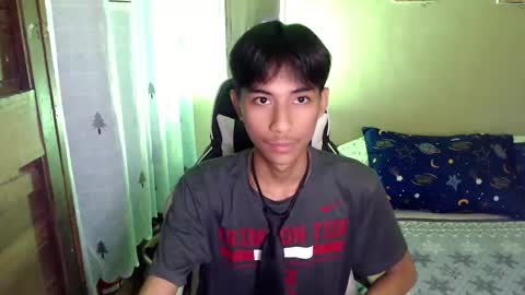 fineboii_rey18 online show from September 11, 9:10 am