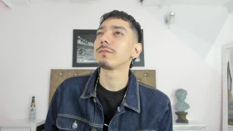 finn_jackson online show from April 22, 9:11 pm