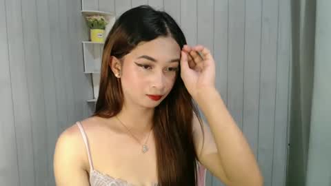 fionaraya online show from February 26, 11:32 am