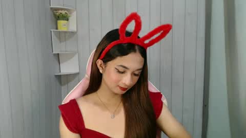 fionaraya online show from February 26, 3:32 pm