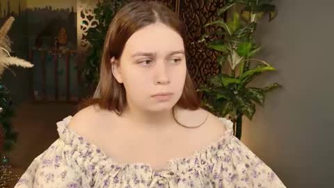 fiora online show from January 10, 5:57 am