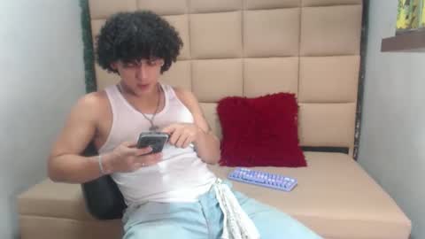 fire_boy69 online show from October 2, 4:17 pm