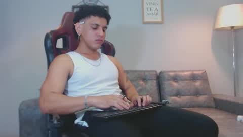 fire_boy69 online show from November 21, 7:56 pm