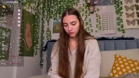 Ashle online show from December 15, 4:19 am