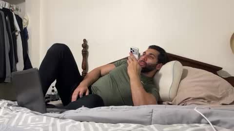 fitcurvyman4fun_69 online show from March 3, 8:27 pm