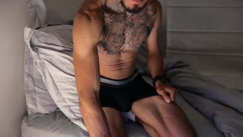 fitjacques online show from June 3, 2:47 am