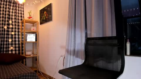 Snapshot of fitrosexxx chatting on February 2, 1:23 am Margarita online show from February 2, 1:23 am