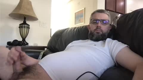 fleas1 online show from December 6, 9:40 pm