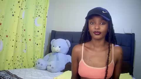 Snapshot of flirtyy_sheery chatting on October 14, 5:49 pm sheery online show from October 14, 5:49 pm