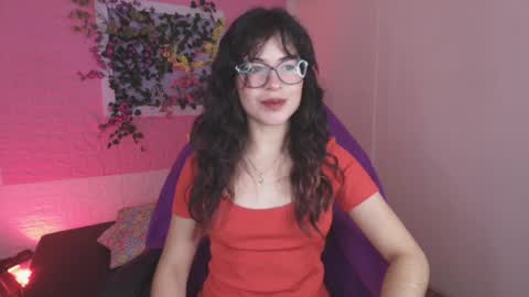 flora_blue online show from September 21, 6:45 pm