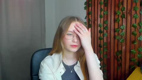 hey there guys im Flora no not the one from WInx. But I love magical stuff and especially I love nature. I dont know I thin online show from May 27, 3:36 am