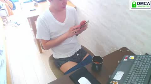 flowerbox online show from April 11, 7:02 am