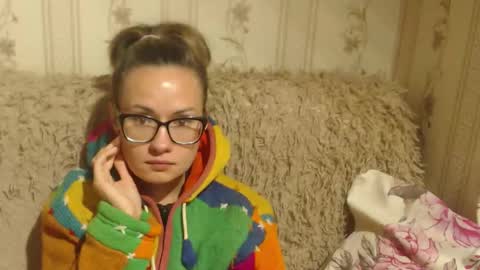 say meow and send tip  online show from September 17, 7:23 am