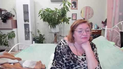 Flowerlower online show from September 23, 6:25 pm