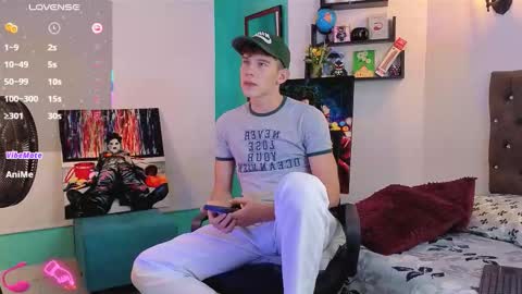 flowers109 online show from February 5, 11:41 pm