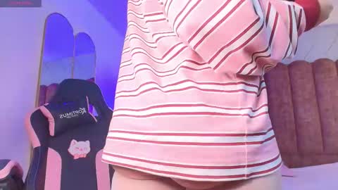  FLUFFY BUBBLE  online show from February 28, 5:00 am